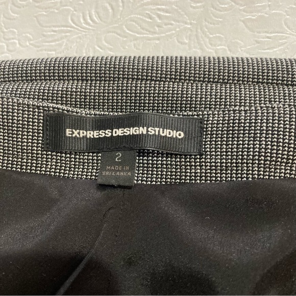 EXPRESS DESIGN STUDIO BLACK AND WHITE DRESS SKIRT SIZE 2 - Picture 5 of 12
